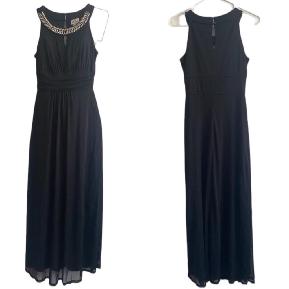 Sweet Storm Long Sleeveless Black‎ Crystal & Beaded Accents Size Medium Dress